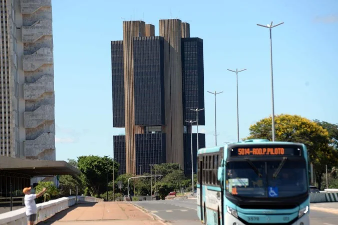 Guerra ameaça frear queda da taxa de juro