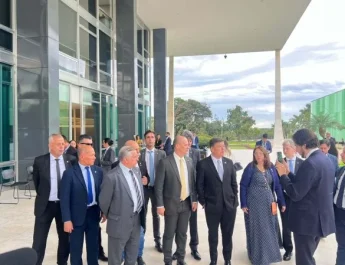 CPMI do INSS entrega relatório a ministros do STF