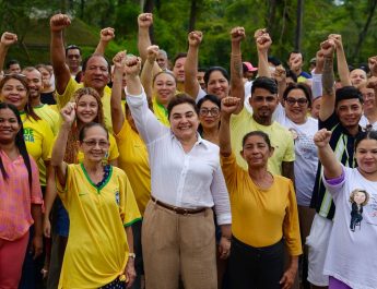 Em vídeo carregado de emoção, Professora Maria do Carmo comemora um ano de PL e agradece crescimento popular