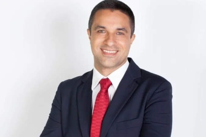 Narrador deixa a ESPN após 15 anos para acertar com a CazéTV
