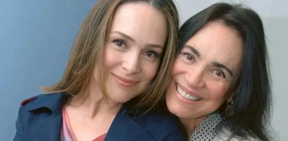 Gabriela Duarte relata pressão ao se afastar da mãe na carreira