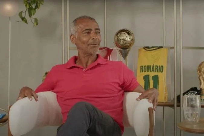 Romário fecha acordo com emissora para cobertura in loco na Copa