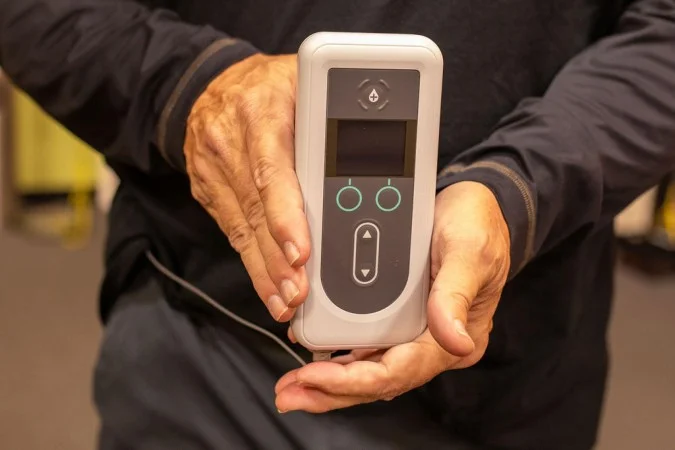 Anvisa aprova novo medicamento vestível para tratar Parkinson avançado