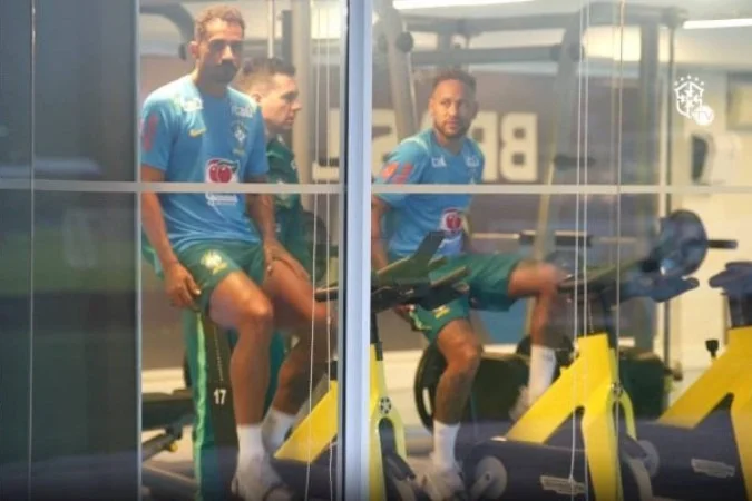 CBF mantém Neymar na Copa e aposta em recuperação para a fase de grupos