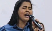 Cantora gospel morre aos 38 anos após doença no fígado