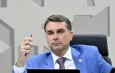 Flávio aciona STF e acusa Lula de incitação ao crime e ameaça