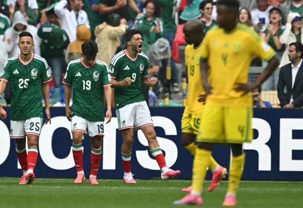 México vence África do Sul no jogo de abertura da Copa do Mundo