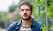 Marco Pigossi revela volta aos estudos em curso de Psicologia