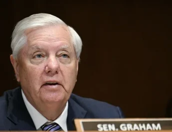 Morre aos 71 anos o senador Lindsey Graham, um dos principais aliados de Trump