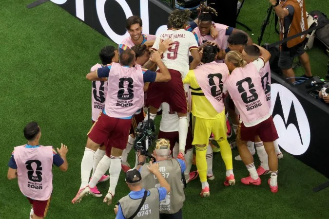 Espanha elimina França e volta à final da Copa do Mundo após 16 anos
