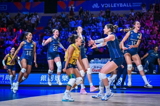 Seleção feminina vence a Itália no tie-break e vai à final da Liga das Nações