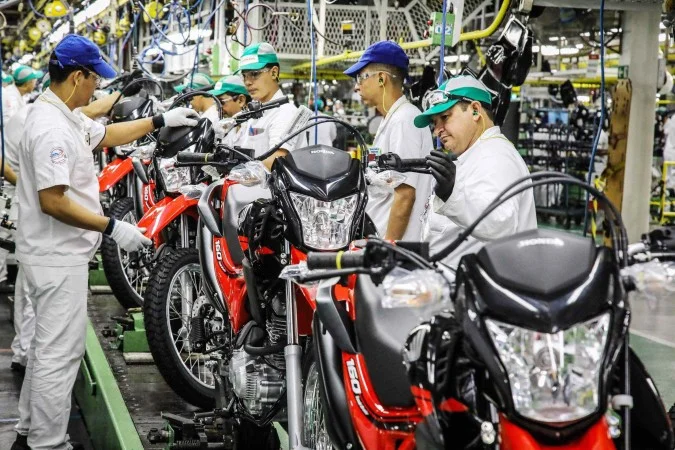 Entregadores podem financiar motos e bicicletas a partir desta segunda