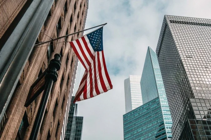 Embaixada dos Estados Unidos no Brasil oferece curso on-line em inglês com foco em tecnologia