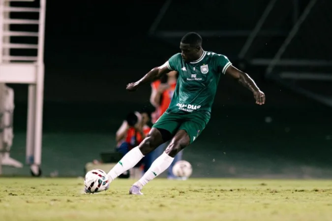 Gama ganha fôlego antes das quartas e fica a dois passos da Série C