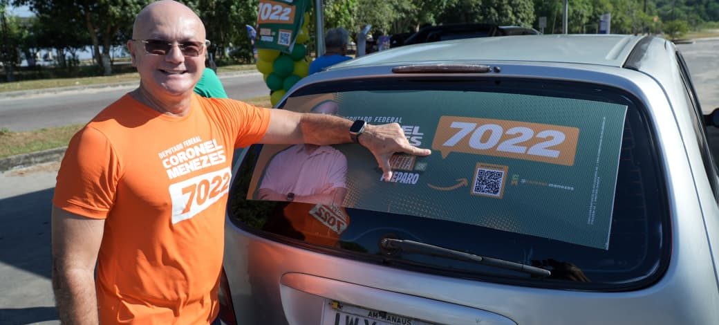 Adesivaço reúne apoiadores e marca início da campanha de Coronel Menezes a deputado federal
