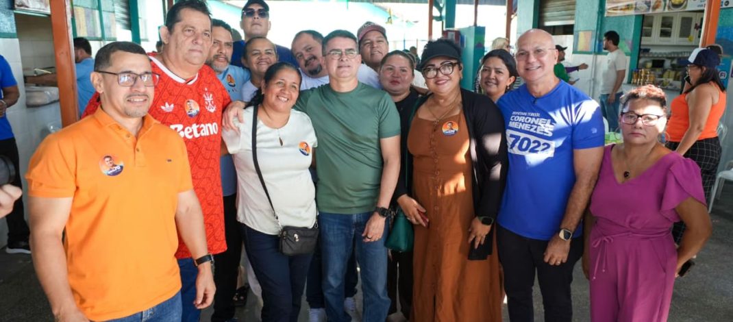 Coronel Menezes homenageia feirantes e soldados pelo Dia do Feirante e Dia do Soldado
