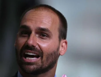 ‘Gangue de Moraes’: Eduardo Bolsonaro celebra investida europeia contra Moraes