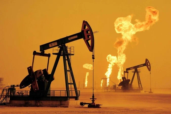 Ataque de houthis à Arábia Saudita faz petróleo disparar nesta segunda (12)