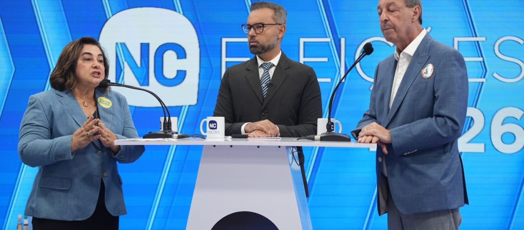 Professora Maria confronta Omar sobre propostas ambientais