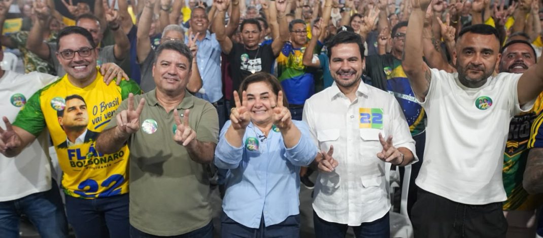Professora Maria recebe apoio de forças policiais do Amazonas e garante pagamento de data-base e reajustes retroativos